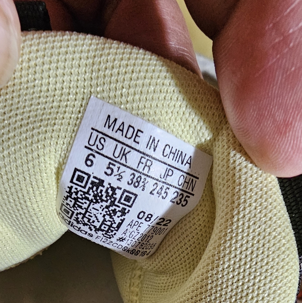 Adidas Men's Harden Vol 6 Basketball Sneakers New Condition Men Sz 6/ No Box - Picture 8 of 8
